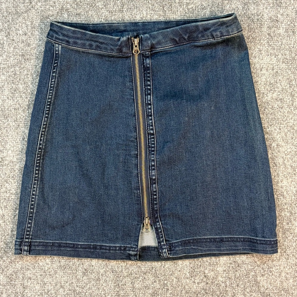 Free People Dark Blue Denim Mini Skirt with Zipper size 6